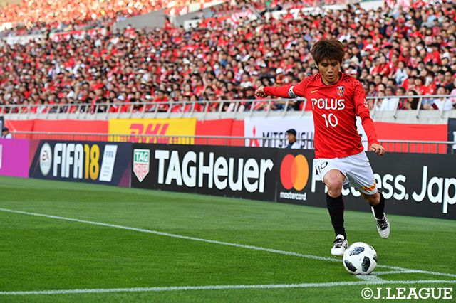 セットプレーのキッカーとしてチャンスを創出した柏木　陽介（浦和）【明治安田Ｊ１ 第9節 浦和vs札幌】