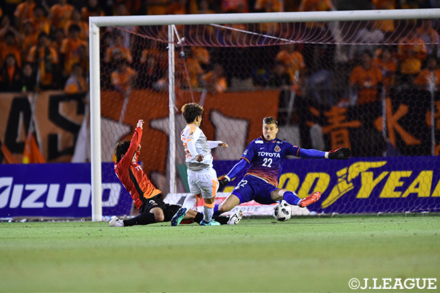 開幕から好調の金子　翔太（清水）。今季5点目は名古屋にとどめを刺す貴重な追加点！【明治安田Ｊ１ 第10節 名古屋vs清水】