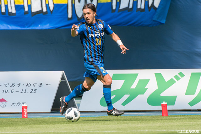 前半だけでハットトリックを記録した馬場 賢治（大分）はこの表情【明治安田Ｊ２ 第11節 大分vs町田】