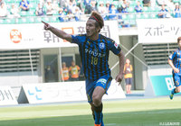 90分に冷静に決めた伊佐 耕平(大分)のゴールが決勝点に【明治安田J2 第11節 大分vs町田】