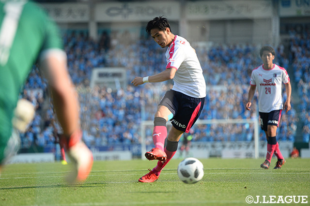 56分、杉本　健勇がPKを決めてC大阪が同点に追いつく！【明治安田Ｊ１ 第11節 磐田vsＣ大阪】