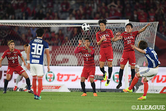 天野　純（横浜FM）が放ったFKは完ぺきな軌道を描いてゴールに吸い込まれる！【明治安田Ｊ１ 第11節 横浜FMvs鹿島】