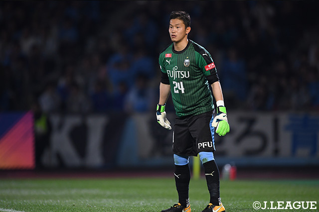 川崎Ｆはチョン　ソンリョンが退場となり、急きょ奈良　竜樹がGKを務める【明治安田Ｊ１ 第12節 川崎Ｆvs浦和】