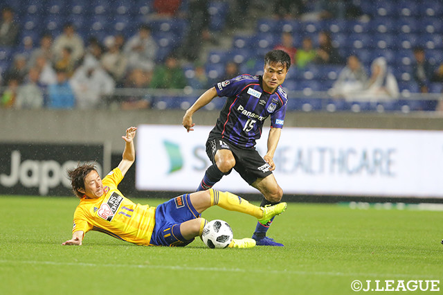 約1カ月半ぶりに復帰した今野　泰幸（Ｇ大阪）。頼もしい男が帰ってきた【明治安田Ｊ１ 第12節 Ｇ大阪vs仙台】