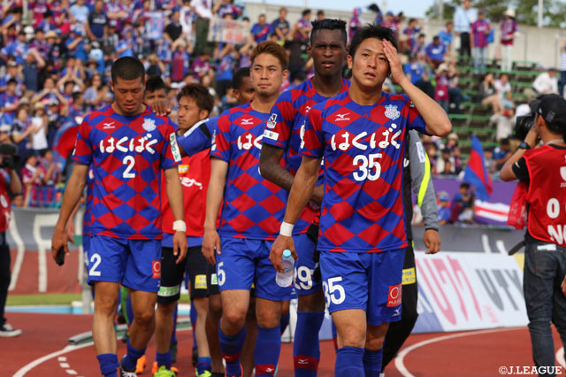 甲府は前節に続き後半アディショナルタイムに追いつかれ、痛い引き分けに終わった【明治安田Ｊ２ 第12節 甲府vs山口】