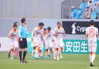 飯田 貴敬のクロスがオウンゴールを誘い、清水がすぐさま同点に追いつく！【明治安田Ｊ１ 第13節 鳥栖vs清水】