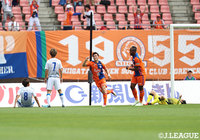 渡邉　新太の2試合連続ゴールが決まり、新潟が追いつく！【明治安田Ｊ２ 第13節 新潟vs大分】