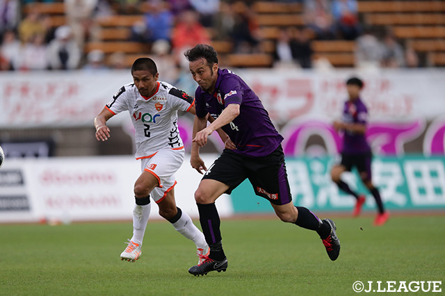 坪井　慶介（山口）と田中　マルクス闘莉王（京都）、元日本代表同士のマッチアップ【明治安田Ｊ２ 第13節 京都vs山口】