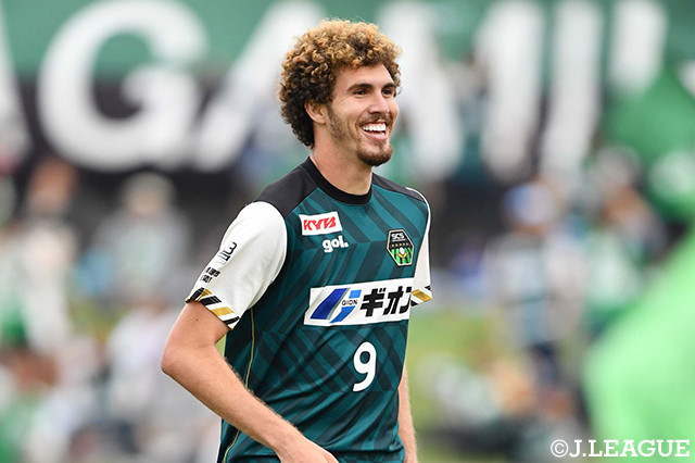 ジョン　ガブリエルのゴールが決勝点となり、相模原がホームで白星を手にした【明治安田Ｊ３ 第10節 相模原vs盛岡】