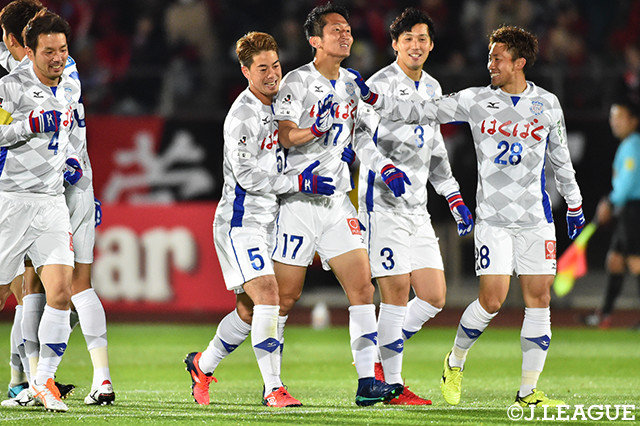 古巣の札幌から2ゴールを奪った金園　英学（甲府／＃17）【ルヴァンカップ GS 第5節 札幌vs甲府】