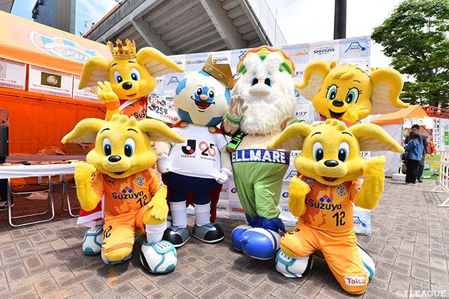 Ｊリーグキング、キングベルⅠ世、パルちゃん、ピカルちゃん大集合！【明治安田Ｊ１ 第14節 清水vs湘南】