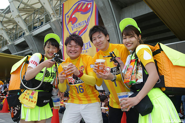 ビールを飲みながら、観戦してくださいね♪【明治安田Ｊ１ 第14節 仙台vs広島】