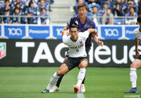 今節も1対1での守りの強さを見せた槙野 智章（浦和）【明治安田Ｊ１ 第15節 Ｇ大阪vs浦和】