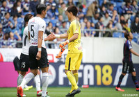 ピンチの場面を何度も救う好セーブを見せた西川 周作（浦和）【明治安田Ｊ１ 第15節 Ｇ大阪vs浦和】