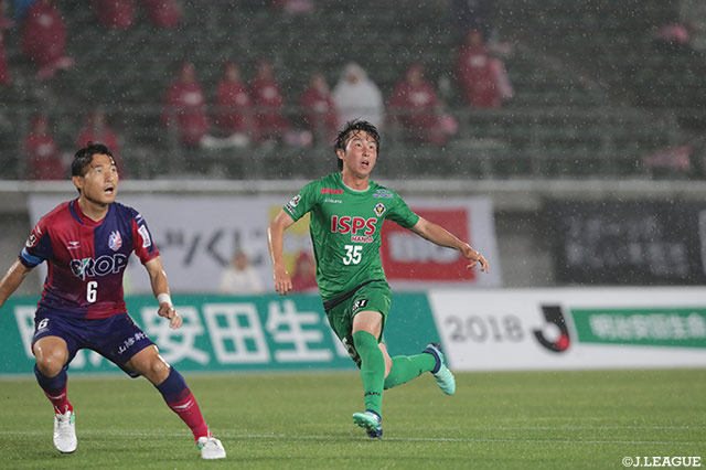 先制ゴールを記録した藤本 寛也（東京Ｖ）。18歳の藤本はこれがプロ初ゴールとなった【明治安田Ｊ２ 第15節 岡山vs東京Ｖ ※5/18】