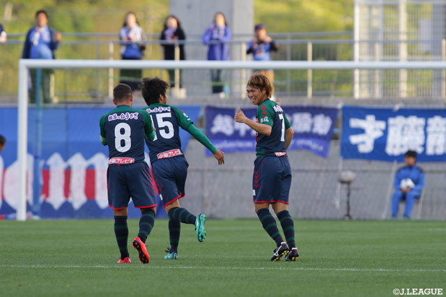 PA付近でパスを受けた可児 壮隆（鳥取/#7）が狙いすましたシュートを沈め、Ｊリーグでの初ゴールを獲得！【明治安田Ｊ３ 第11節 鳥取vs富山】