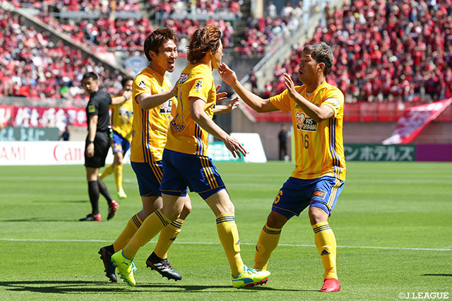 石原 直樹（仙台）が後方からのクロスをニアで合わせ、試合開始直後にゴールを奪う！【明治安田Ｊ１ 第15節 鹿島vs仙台】