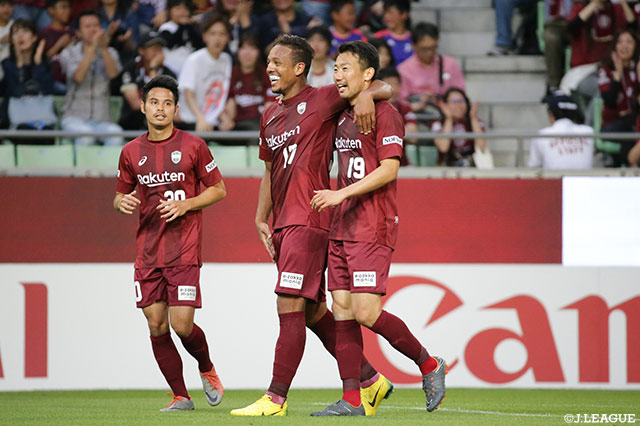 ウェリントンの華麗なヒールを受けた渡邉 千真がこの日2得点目となるゴールを決め、神戸が点差を4点に広げる【明治安田Ｊ１ 第15節 神戸vs札幌】