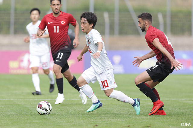 三好 康児（札幌）が冷静にゴール左隅にシュートを決めて日本が先制点を獲得！【トゥーロン国際大会 Ｕ-21日本代表vsＵ-21トルコ代表】