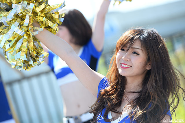 ガンバチアの素敵な笑顔♪サポーターの皆さんも応援に熱が入るはず！【ルヴァンカップ プレーオフステージ　第1戦 Ｇ大阪vs磐田】