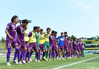 藤枝は試合開始早々にオウンゴールで失点するも後半に2得点を決めて逆転。ホームで2試合連続の逆転勝ちを収めて3連勝を飾った【明治安田Ｊ３ 第12節 藤枝vs相模原】