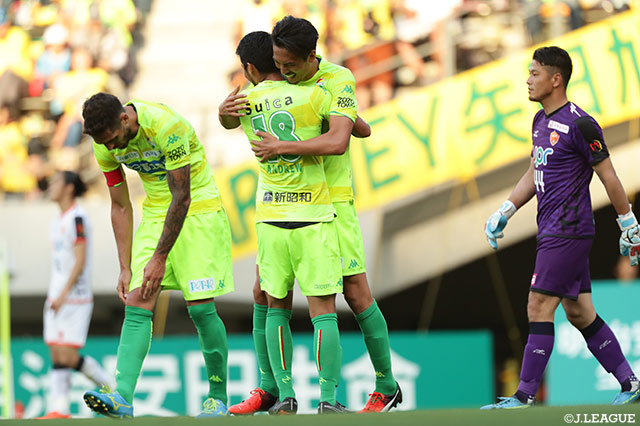 前半に2得点を挙げる活躍をみせた指宿 洋史（千葉）【明治安田Ｊ２ 第17節 千葉vs山口】