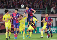 CKから濱田 水輝（岡山）が打点の高いヘディングシュートを叩き込んで同点に【明治安田Ｊ２ 第17節 岡山vs山形】