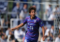 原 大智（F東23）がクロスボールを頭で決め先制する【明治安田Ｊ３ 第12節 F東23vs鹿児島】