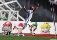 工藤のパスに反応し、ループシュートで均衡を破った前田 大然(松本)【明治安田J2 第18節 京都vs松本】