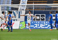 後半開始直後に吉濱 遼平のシュートが決まる。これが決勝点となり町田は前節に続き勝点3を手にした【明治安田Ｊ２ 第18節 徳島vs町田】