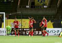 垣田 裕暉（#19）が追加点を奪い、金沢がリードを2点に広げる【明治安田Ｊ２ 第19節 金沢vs栃木】