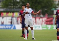 イバ（横浜FC）は堅守を誇る岡山の守備網をこじ開けることはできず【明治安田Ｊ２ 第19節 岡山vs横浜FC】