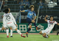 佐々木 匠の強烈なシュートが決まり、讃岐が均衡を破る！【明治安田Ｊ２ 第20節 讃岐vs岡山】