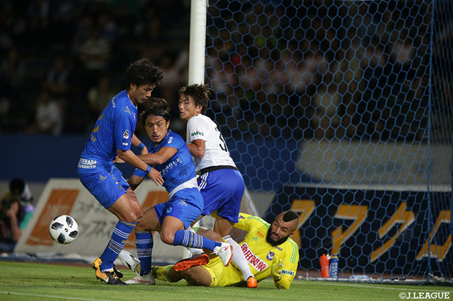 新潟はアレックス ムラーリャを中心として町田の得点を許さなかった【明治安田Ｊ２ 第20節 町田vs新潟】