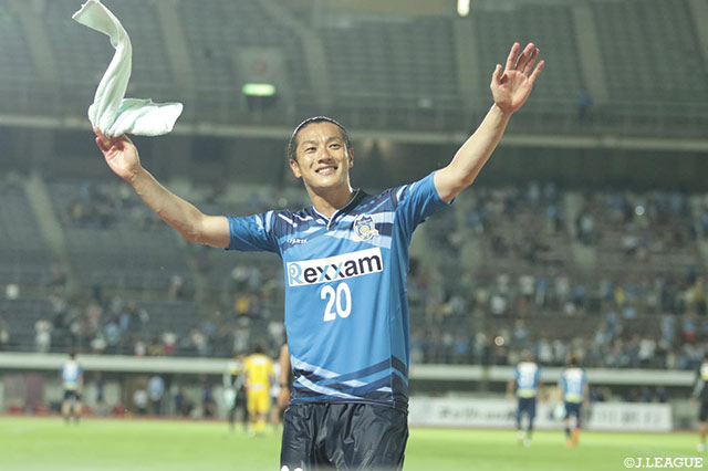 2得点を奪った原 一樹（讃岐）。今季初の連勝に貢献【明治安田Ｊ２ 第21節 讃岐vs東京Ｖ】