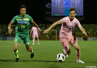 栃木は同点に追いつくべくネイツ ペチュニクを投入し、攻撃への比重を高める【明治安田J2 第21節 栃木vs千葉】