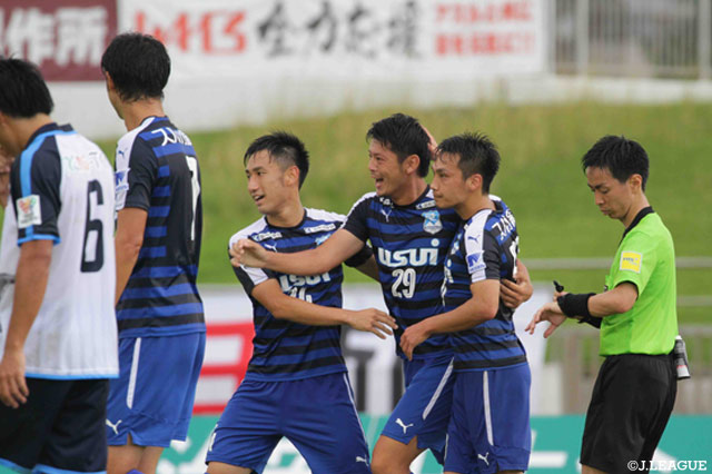 ヘディングシュートで先制点を決めた畑 潤基（沼津/#29）【明治安田Ｊ３ 第17節 沼津vsYS横浜】