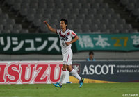 右サイドからのピンポイントクロスを仲間 隼斗(岡山)がヘディングで合わせ、岡山が先制!【明治安田J2 第22節 東京Vvs岡山】
