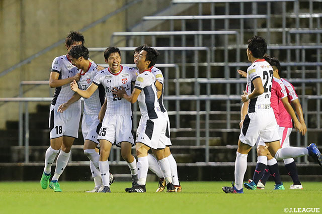 先制からわずか1分後に追加点を押し込んだ谷口 海斗（盛岡）【明治安田Ｊ３ 第17節 C大23vs盛岡】