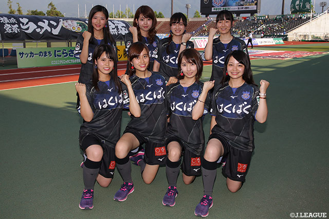 水晶をモチーフにした夏季限定ユニフォームをお披露目！【明治安田Ｊ２ 第23節 甲府vs岐阜】