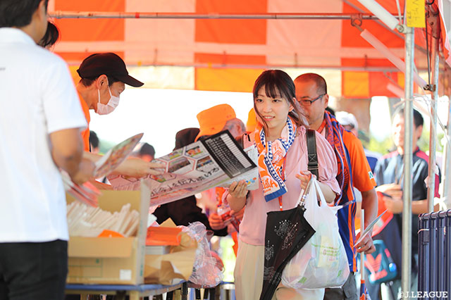 待ちに待った開場！沢山のサポーターが駆け付けています！【明治安田Ｊ２ 第23節 新潟vs横浜FC】