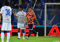 6月の月間MVPに選出された大前 元紀(大宮)。開始早々のPKをしっかりと決めてみせた【明治安田J2 第23節 大宮vs大分】