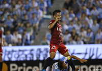 34分に同点ゴールを奪った遠藤 康(鹿島)。しかし左足のもも裏を痛め直後に無念の交代【明治安田J1 第16節 磐田vs鹿島】