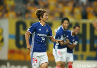 こぼれ球を押し込み先制ゴールを挙げた天野　純（横浜FM）。この日のゴールショーの口火を切った【明治安田Ｊ１第16節仙台vs横浜FM】