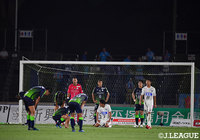 ともに死力を尽くした一戦はお互いに譲らずドロー決着となった【明治安田Ｊ１第16節湘南vs鳥栖】