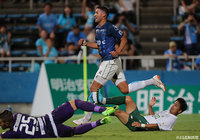 Ｊ２通算50得点目を決めたイバ（横浜FC）【明治安田Ｊ２ 第24節 横浜FCvs岐阜】