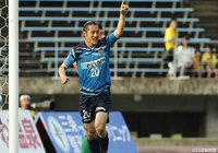 左からの折り返しを原 一樹(#20)が押し込み讃岐が先制!原は直近4試合で4ゴールと絶好調!【明治安田J2 第24節 讃岐vs千葉】