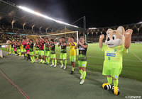 ホームの千葉が逆転で4試合ぶりの勝利を手にした【明治安田Ｊ２ 第25節 千葉vs甲府】