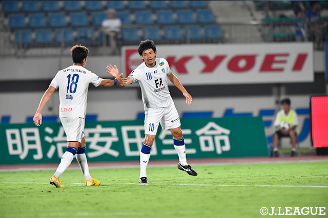 福岡のバンディエラ、城後　寿に今季初得点が生まれる！【明治安田Ｊ２ 第25節 徳島vs福岡】