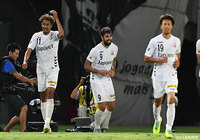 77分にファンマ（#9）が右足で押し込み、アウェイの長崎が待望の先制点を獲得！【明治安田Ｊ１ 第18節 FC東京vs長崎】